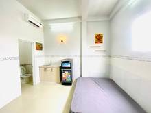 Hình ảnh Phòng TRUNG TÂM Q1, Nội Thất, WC riêng,thang máy, Free 1/2 tháng, 3tr5