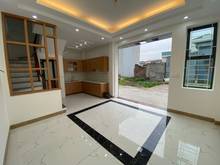 Hình ảnh Bán Nhà 5 Tầng, Ngõ Thông, Lô Góc, Ngõ 197 Phúc Lợi - 3 Tỷ.