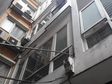 Hình ảnh Nhà đẹp mặt ngõ hoàng hoa thám 5.5 tỷ, 50mx5t, oto cách 10m