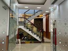 Hình ảnh Chị chủ gửi bán căn nhà đep như hình DT 4x17 trệt 2 lầu sân thượng gồm