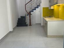 Hình ảnh Bán gấp nhà 3 lầu, hẻm xe hơi 78 Khánh Hội Phường 4 Quận 4.