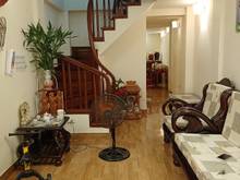 Hình ảnh Bán nhà Hoàng Hoa Thám Giá rẻ, Gần Phố, Đẹp 50m2, 3 Tầng, MT: 3.2m 4Tỷ