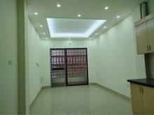 Hình ảnh Bán nhà đẹp hơn mới ngõ thông quận Đống Đa, giá 5.95 tỷ.