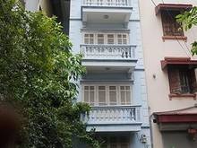 Hình ảnh Cho thuê nhà Mặt tiền HXH 151/2A Nguyễn Trãi,hẻm thông xe hơi quay đầu