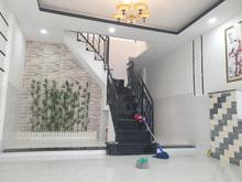 Hình ảnh Bán gấp căn nhà hxh đường nguyễn thị thập q7