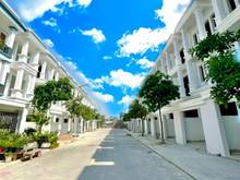 Hình ảnh Bán nhà mặt phố KDC Hoàng Nam 5 ngay trung tâm thành phố Dĩ An