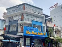 Hình ảnh Gấp! Góc 2MT Hai Bà Trưng cực đẹp ngang 9,5m.2 tầng trống suốt 90TR/TH