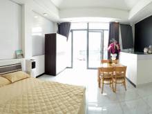 Hình ảnh Studio ban công full nội thất gần ĐH UFM và KCX Tân Thuận