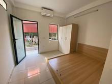 Hình ảnh Bán nhà dòng tiền kinh doanh 5.8 m2 quận Cầu Giấy, giá 12 tỷ.