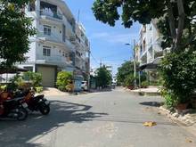 Hình ảnh Bán Nhà hàng hiếm 5x18,5m, Trệt 3Lầu - Bình Phú 1