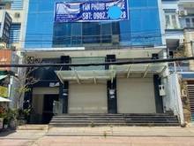 Hình ảnh Tòa nhà MT đường D5, Bình Thạnh, 12x20m, 1 Hầm, 5 lầu, giá 230 triệu