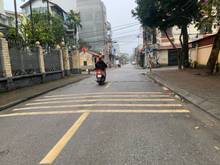 Hình ảnh Cần bán nhà 3 tầng mới, nội thất đầy đủ, gần hồ Ngõ 42 - Sài Đồng.