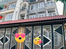 Hình ảnh Bán nhà biệt thự tặng nội thất cao cấp đẹp miễn bàn, gía siêu mềm, Q12