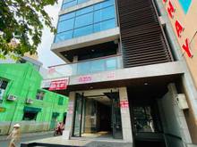Hình ảnh Cho thuê tòa văn phòng 129 - 131 Đinh Tiên Hoàng - Q1, DT 8.2x21m