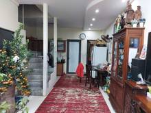 Hình ảnh Về với em hoa hậu hồ tây, chen chúc trong phố cổ làm gì. Số đo chuẩn