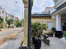 Hình ảnh Bán gấp biệt thự  phường Phú Thuận Quận 7.