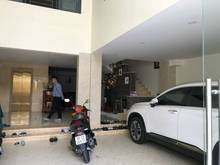 Hình ảnh Cần bán nhà hẻm xe hơi đường CMT8, Q3
