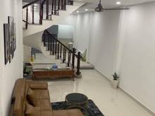 Hình ảnh 1 căn ngộp bank 1. Nhà nở hậu, sát mặt tiền. phù hợp làm ở quận 1.