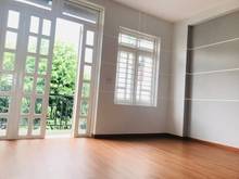 Hình ảnh Cần bán nhà mặt tiền đang cho thuê 126m2 cần bán giá 16.5 tỷ Quận 9
