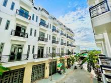 Hình ảnh Nhà cần bán nhanh trong tháng ngay chân cầu vượt ngã tư Ga, giá rẻ