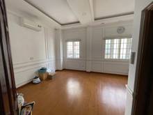 Hình ảnh Cho thuê nhà nguyên căn góc 2mt Thích Quảng Đức, Phú Nhuận. 5x18m