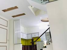Hình ảnh Nhà trệt 2 lầu có sân thượng dt 80m2 hướng Đông Nam bán giá 17 tỷ TL