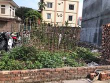 Hình ảnh Bán hộ chị gái lô đất đẹp 47m2 đường 3.5m ô tô vào tại Phúc Lợi ,LB