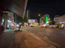 Hình ảnh Chủ ngộp cần bán gấp, mặt tiền kinh doanh ngay vòng xoay, 5 tầng BTCT
