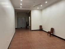 Hình ảnh Bán nhà chdv cao cấp Full nội thất DT 75m2x8T Trần Quý Cáp, Đống Đa