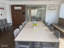Hình ảnh Cho thuê tòa nhà full kính mặt tiền Hoàng Sa P8 Quận 3. ngang 7.5m