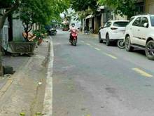 Hình ảnh Chủ xoắn bán nhanh nhà Mặt Tiền Bà Điểm , nhà rộng rãi , nhỉnh 4ty.