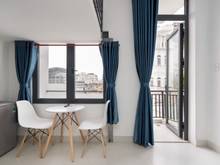 Hình ảnh Trống 1 căn phòng có gác có balcon không giới hạn người ở