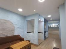 Hình ảnh Chủ tha thiết bán gấp, hẻm kinh doanh, xe hơi chạy qua nhà