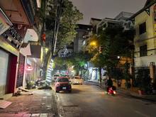Hình ảnh Bán nhà mặt phố gần Trần Duy Hưng. Sổ phân lô. Kinh doanh sầm uất