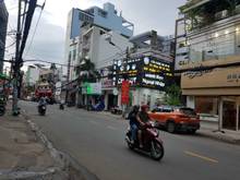 Hình ảnh Cho thuê nhà mặt tiền Huỳnh Văn Bánh, Phú Nhuận. 10x15m trệt 3 lầu