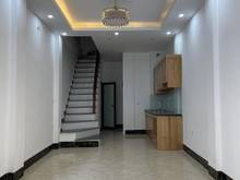 Hình ảnh Bán nhà cầu giấy 30m kinh doanh ô tô qua nhà thanh máy giá 6.3 Tỷ