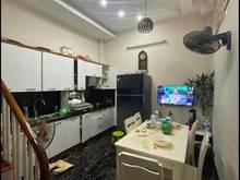 Hình ảnh Bán nhà đẹp Cầu Giấy ở luôn, lô góc 2 mặt thoàng, nhỉnh 5 tỷ, bán gấp.
