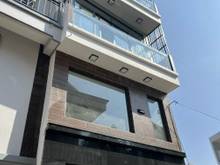 Hình ảnh Bán căn nhà đẹp 5 tầng, HXH 8m ngay Vincom cách MT Nguyễn xí chỉ 20m