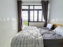 Hình ảnh Căn Studio Quận 7 có ban công, 25m2, có bếp từ, gần Him lam, Lotte Q7