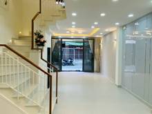 Hình ảnh Cô 8 chính chủ bán gấp nhà đường Hồ Bá Kiện, quận 10  60m2