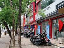 Hình ảnh Mặt Phố Hòang Quốc Việt – Nhà 2 tầng vỉa hè rộng.