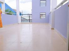 Hình ảnh Lạc Long Quân, HXH thông, cách mặt tiền 10m, thu thập 50tr/tháng.