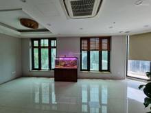 Hình ảnh Cho thuê nhà 3 tầng x 138m2, Ô TÔ, nguyễn chí thanh