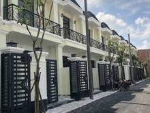 Hình ảnh Bán nhà giá rẻ 800 triệu, nhà sổ hồng. Nhà mới khu dân cư đông