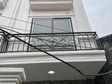 Hình ảnh Cần bán nhà 4 tầng dt 32m2 Oto đổ cách nhà 30m.giá 2t350
