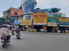 Hình ảnh Nhà 2 MTKD Nguyễn Đình Chiểu (Lý Thái Tổ). DT 4.3x15m, 4 tầng thang má