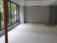 Hình ảnh Cho Thuê Mặt Bằng Lớn Đường Phạm Văn Bạch - Tân Bình