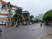 Hình ảnh Nhà 3 tầng Nguyễn Văn Cừ ngõ ô tô, DT32m, 2 mặt thoáng, kinh doanh