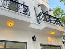 Hình ảnh Nhà 1 trệt 1 lầu 3 phòng ngủ. Shr . Gần chợ bình Chánh 5phút