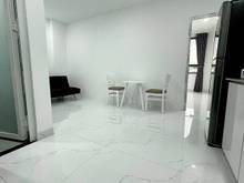 Hình ảnh CHDV Quận 3 ngay mặt tiền sát bờ kè hoàng sa